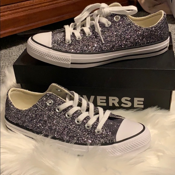 Converse Shoes - Brand new black Converse🖤